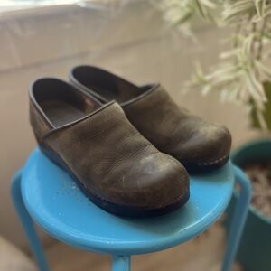 Sanita Leather Clogs size 39